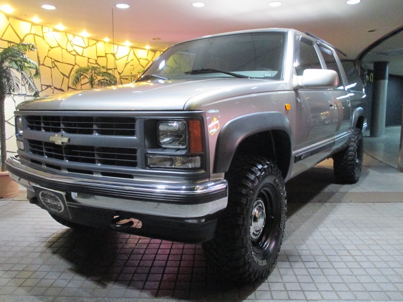 シボレー サバーバン Lt 4wd 純正ベンチシート 新車並行 中古車 情報 Garage Crew Cab