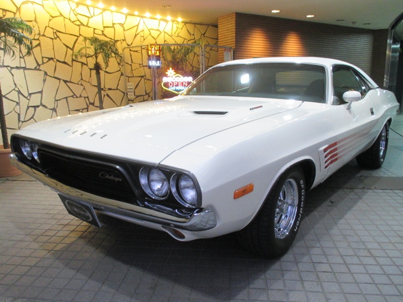 ダッジ チャレンジャー 340 ４バレル 5 6l エンジン 搭載車 ビンテージエアー社製エアコン装着済 中古車 情報 Garage Crew Cab