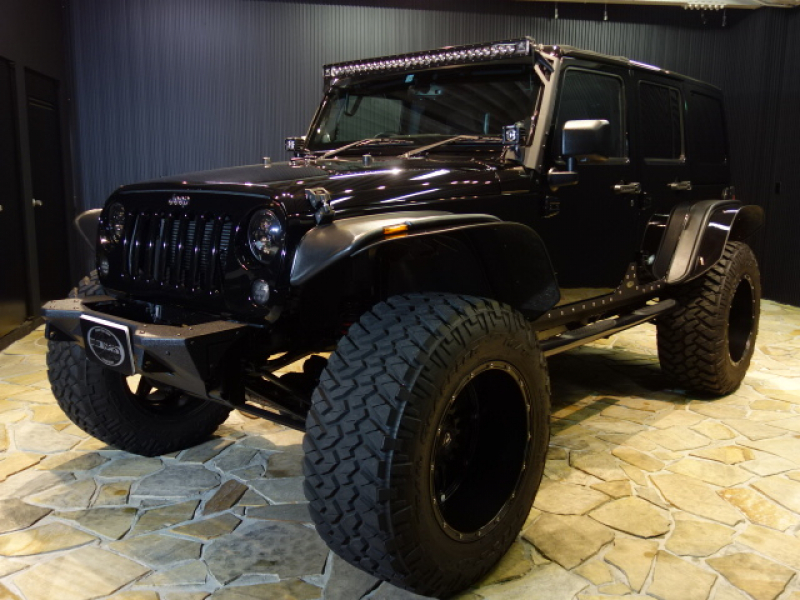 ジープ ラングラー アンリミテッド サハラ 4wd 正規輸入ディーラー車 リフトアップ カスタムパーツ多数 中古車 情報 Garage Crew Cab