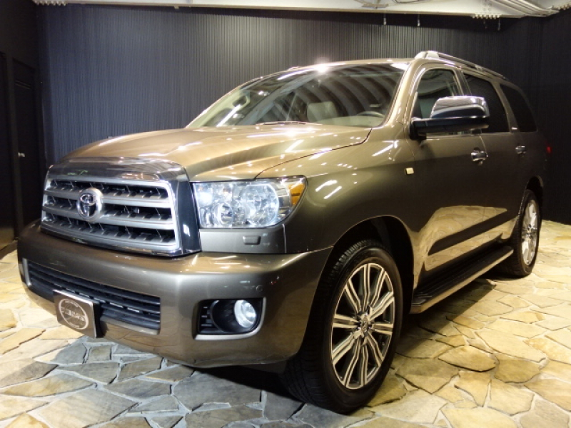 トヨタ Us セコイア リミテッド4wd新品22インチaw装着 新車並行 中古車 情報 Garage Crew Cab