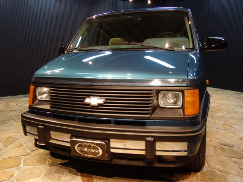 シボレーアストロディーラーテール mqdefault.jpg