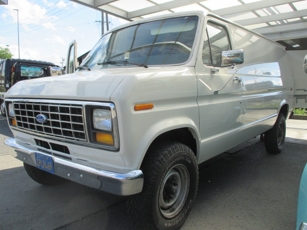 Garage Crew Cab 素敵なバンｐａｒｔ２ ９１年 ｅ ３５０ カーゴｖａｎ 新車並行入荷で御座います